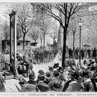 Exécution de Prevost, assassin d’Adèle Blondin et Lenoble, place de la Roquette, Paris © Roger-Viollet