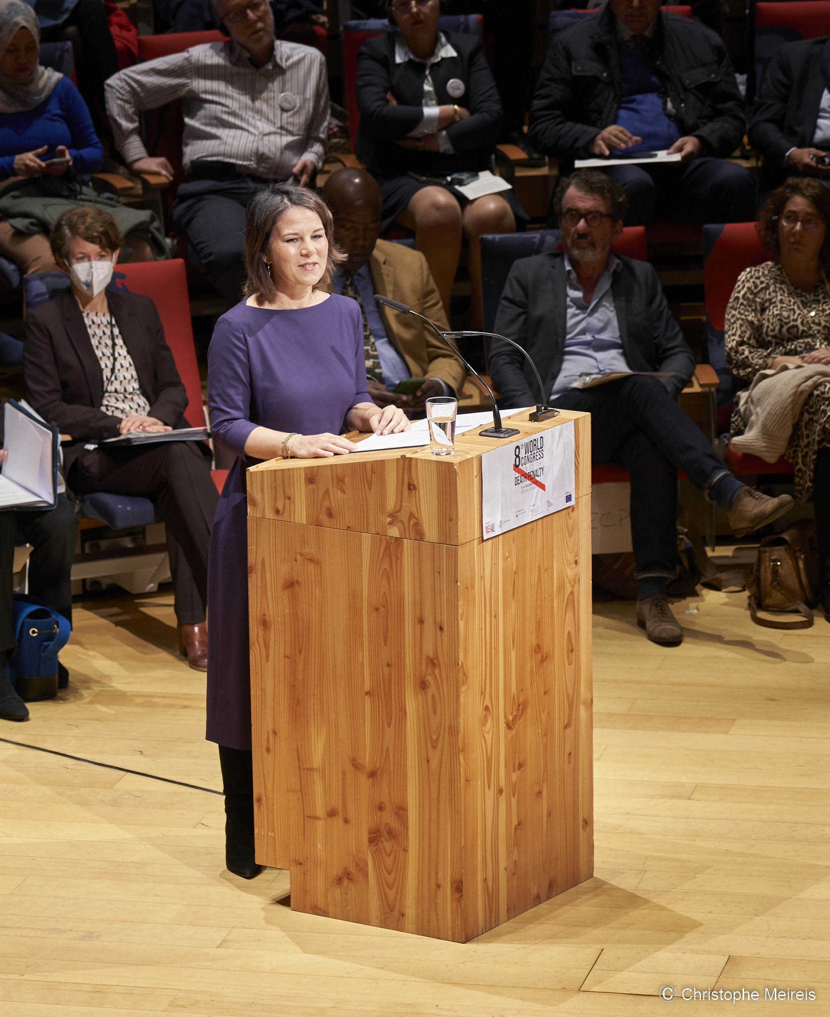 Ancienne ministre des Affaires étrangères allemandes, Annalena Baerbock lors du 8e Congrès mondial contre la peine de mort (2022, Berlin)